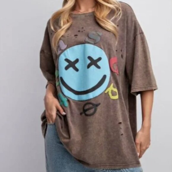 EASEL MINERAL WASH SMILEY FACE OVERSIZED TEE - Picture 1 of 7